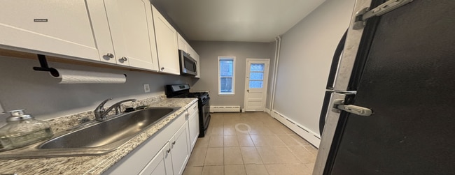 Foto del edificio - Updated 3BR South Philly Row: Move-In Ready