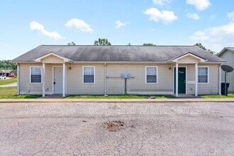 Building Photo - 1375 Thompsonville Ln