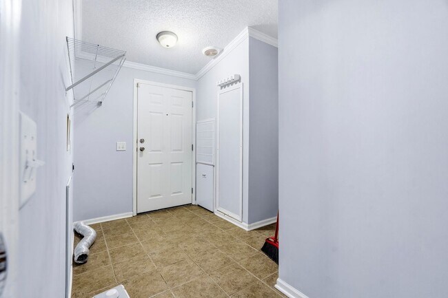 Foto del edificio - 2313 Piney Grove Church Rd