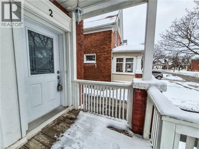 Building Photo - 60 Betzner Ave N