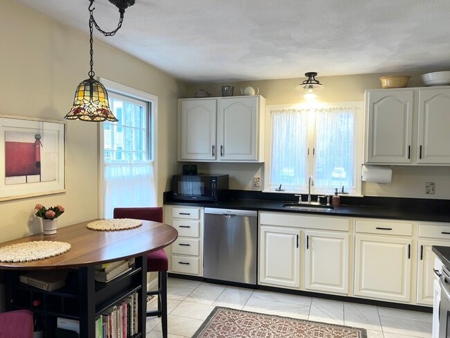 Building Photo - 55 West St