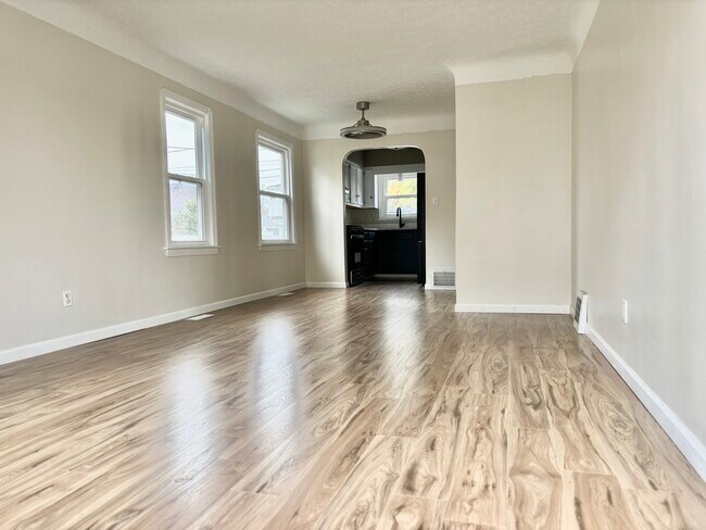 Foto del edificio - 3312 Brookview Blvd