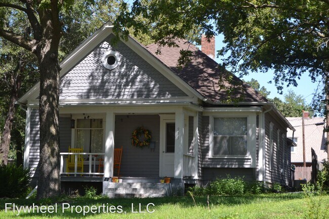 Foto del edificio - 2 br, 2 bath House - 915 Dexter