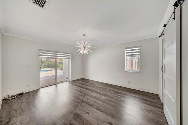 Building Photo - 6401 Crossbow Ct