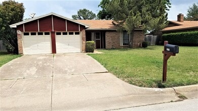 Building Photo - 4617 Aspen Way