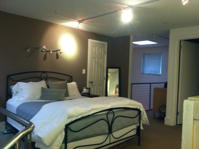 bedroom - 428 8th St