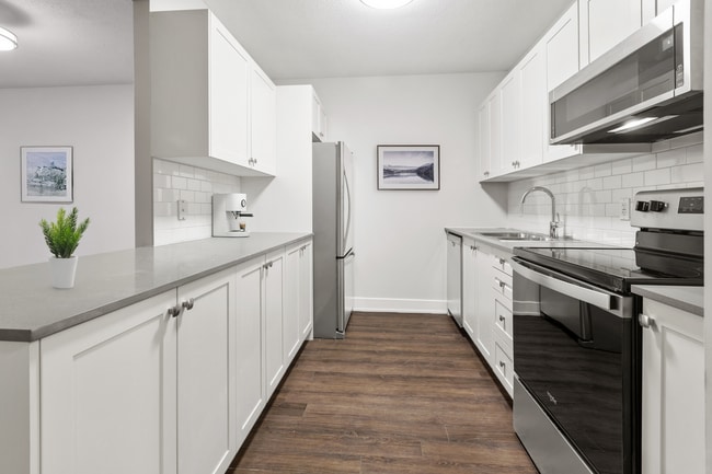 Building Photo - Barrett Place I