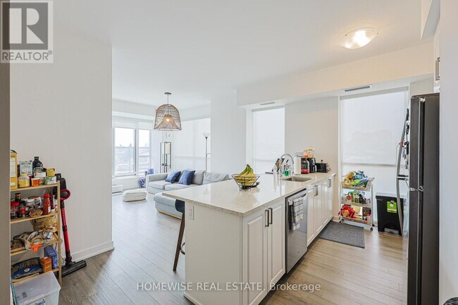 Building Photo - 1603 Eglinton Ave W