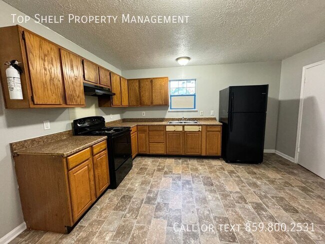 Building Photo - Fully Renovated 3 Bedroom Home! Section 8 OK!