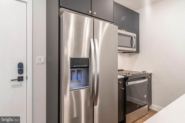 Building Photo - 1102 Germantown Ave