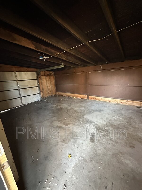 Building Photo - 8439 Alder Ave