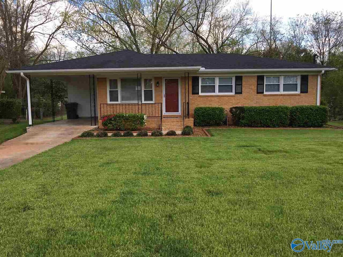 368 Jack Coleman Dr NW, Huntsville, AL 35805 House Rental in