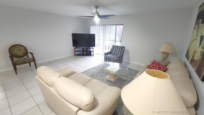 Foto del edificio - 171 Deer Creek Blvd