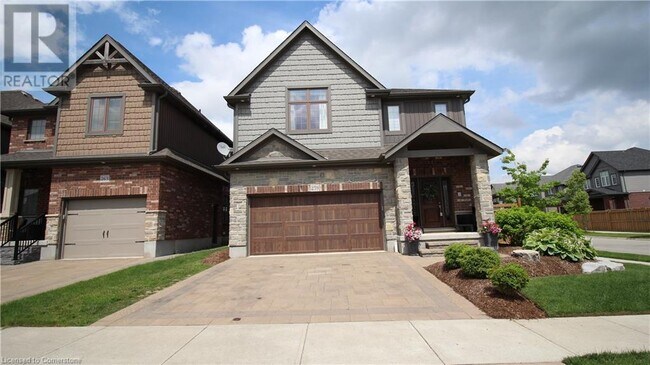 Building Photo - 259 Falconridge Dr