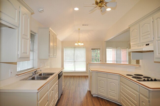 Foto del edificio - 2767 Crystal Glenn Cir