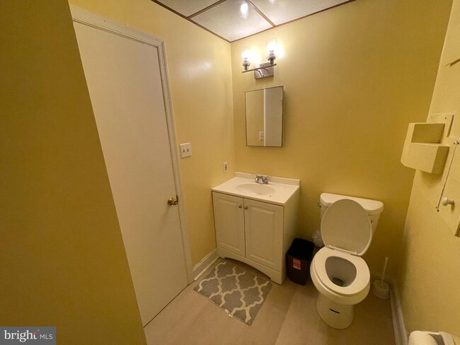 Foto del edificio - 2232 Hidden Valley Ln