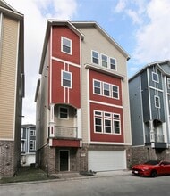 Building Photo - 2114 Bidwell Dr