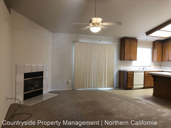 Building Photo - 3 br, 2 bath House - 2617 Mozart Drive