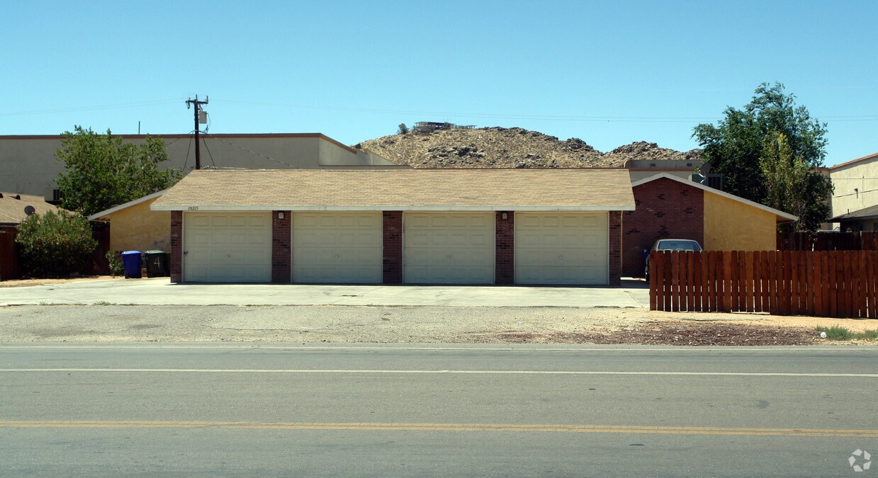 Primary Photo - 20215 Thunderbird Rd