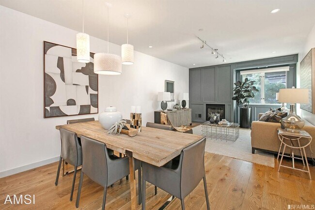Foto del edificio - 3 br, 2.5 bath House - 1301 Indiana Street...