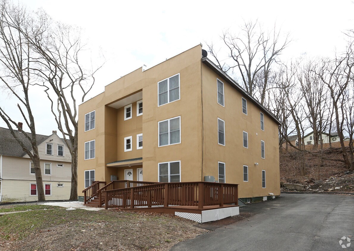 Primary Photo - 34-36 Mckinley Ave