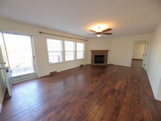 Foto del edificio - 5281 Barham Rd