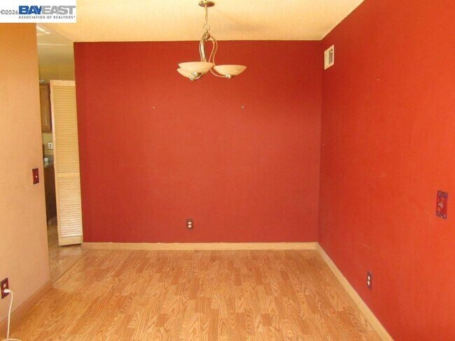 Foto del edificio - 3580 Birchwood Terrace