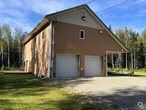 Building Photo - 3027 Dyke Rd