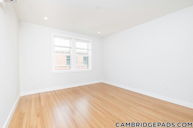 Foto del edificio - 17a Forest St