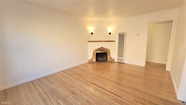 Building Photo - 2 br, 2 bath Duplex - 1092 Franquette Aven...