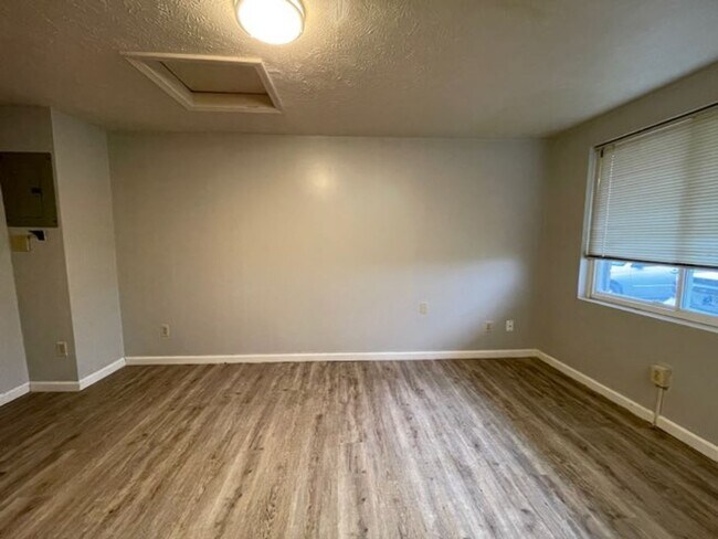 Foto del edificio - Daleville Studio - Open Jan 2026