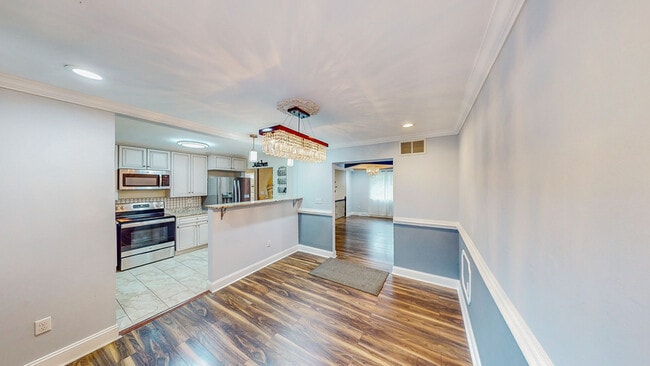 Photo - 5512 Hamilton Ave House