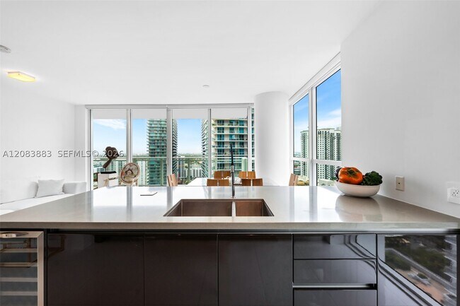 Foto del edificio - 1080 Brickell Ave