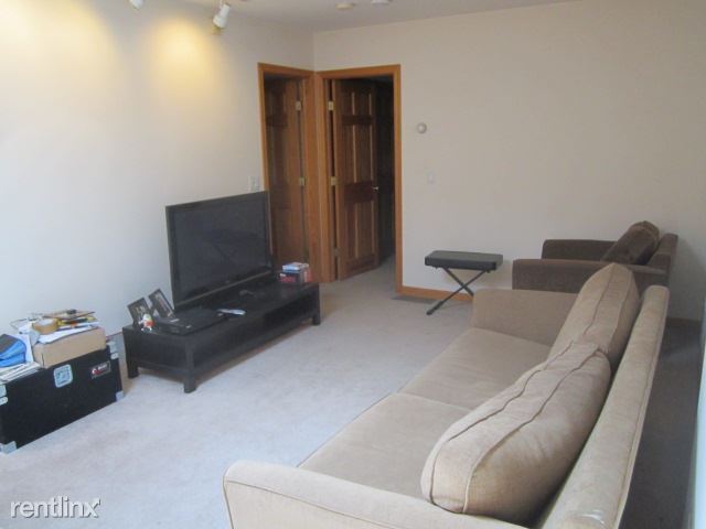 Building Photo - 1 br, 1 bath Condo - 23 Oak St Unit 4