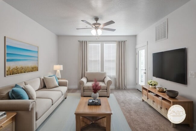 Building Photo - Stunning Lakefront 3-Bed, 2-Bath Condo in ...