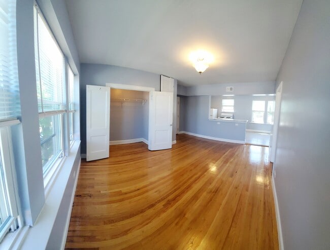 Building Photo - 5641 W 62nd St