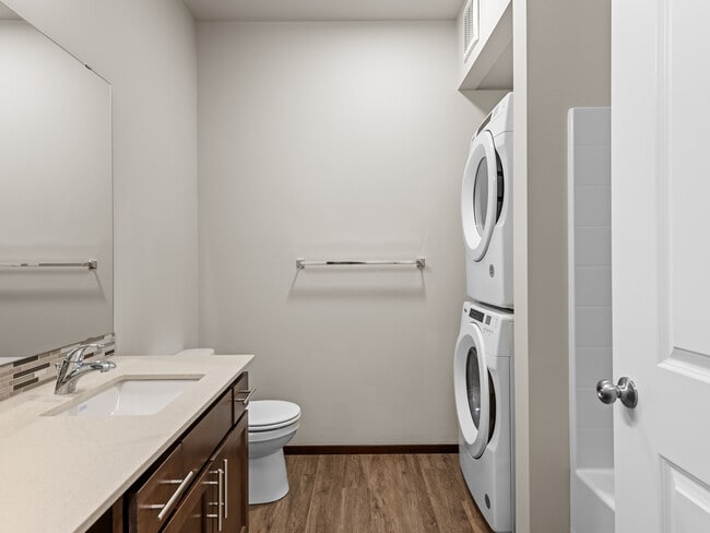 Building Photo - The Lux