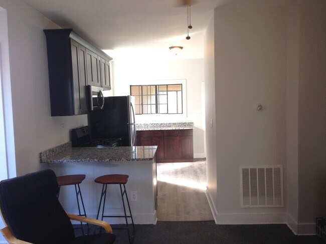 Building Photo - 3225 W McLean Ave