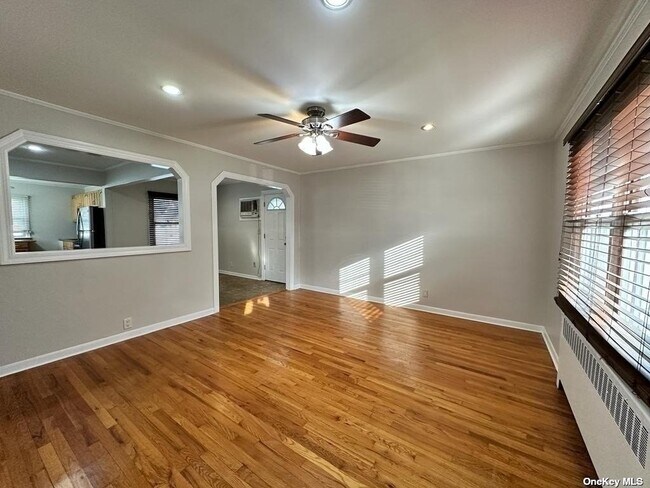 Foto del edificio - 26 Linden Blvd