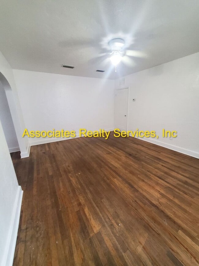 Photo - Newly listed!   Must see!  AVAILABLE NOW! House