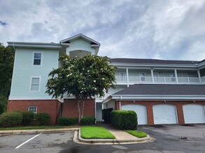 Building Photo - 9163 Meadow Vista Rd