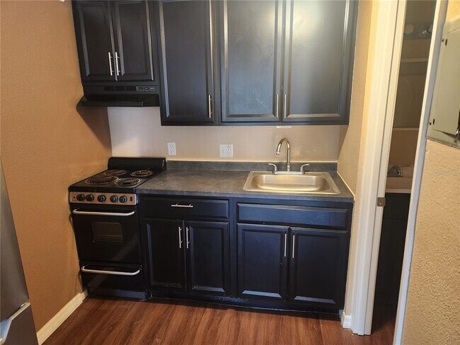 Foto del edificio - 5901 Bryce Ln