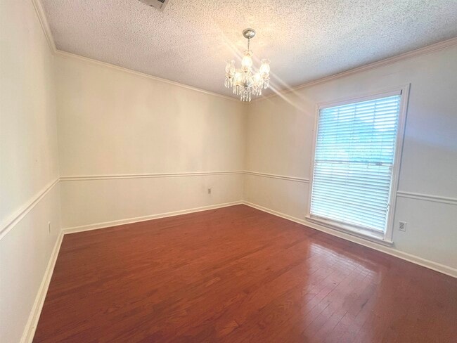 Foto del edificio - 7849 Meadow Trail Dr