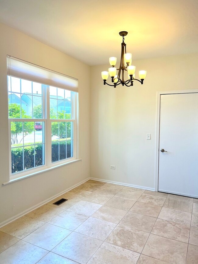 Building Photo - 24117 Walnut Cir