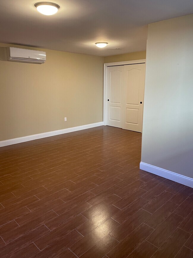 Sala de estar - 69 Parkwood Ave