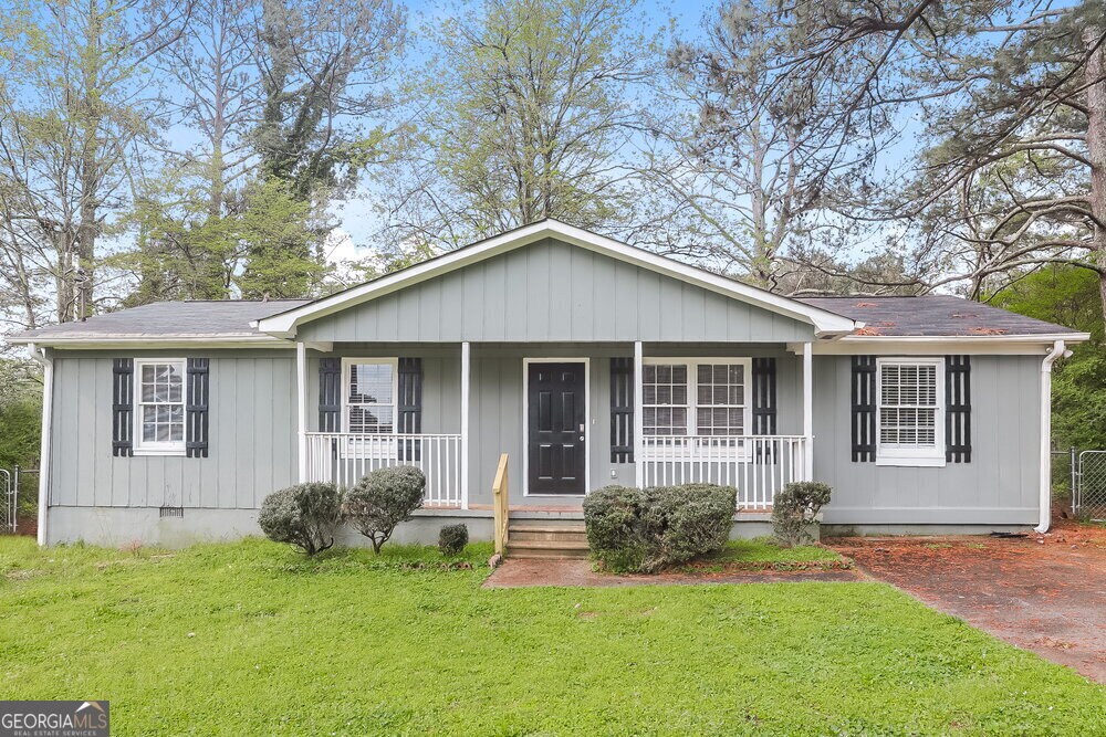 Primary Photo - 583 Lakeridge Cir SE