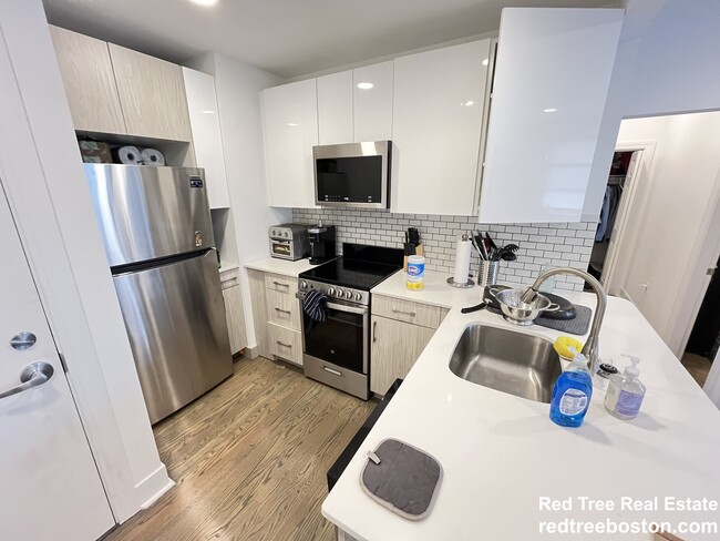 19 #20 - 1 Peterborough St