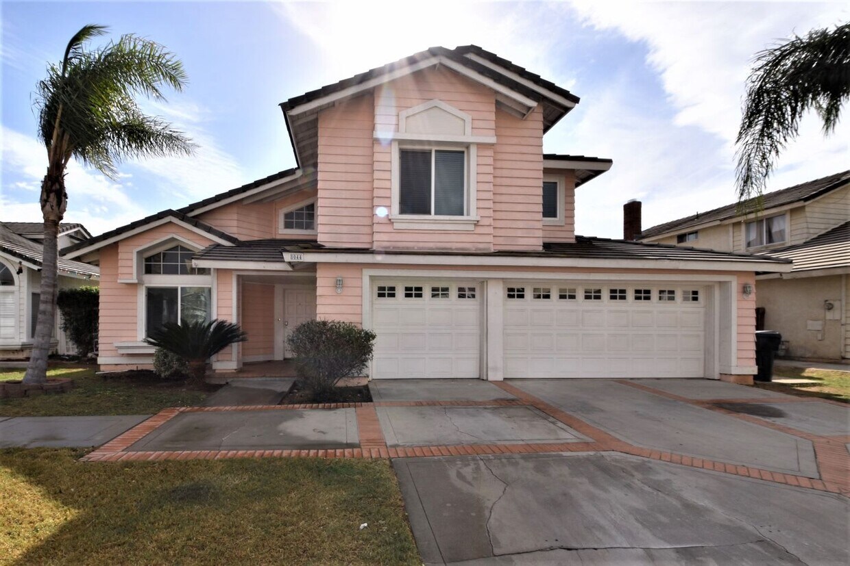 8044 Wendover Dr House Rental in Riverside, CA