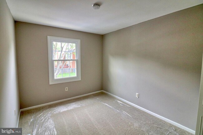Building Photo - 449 Colonial Ridge Ln