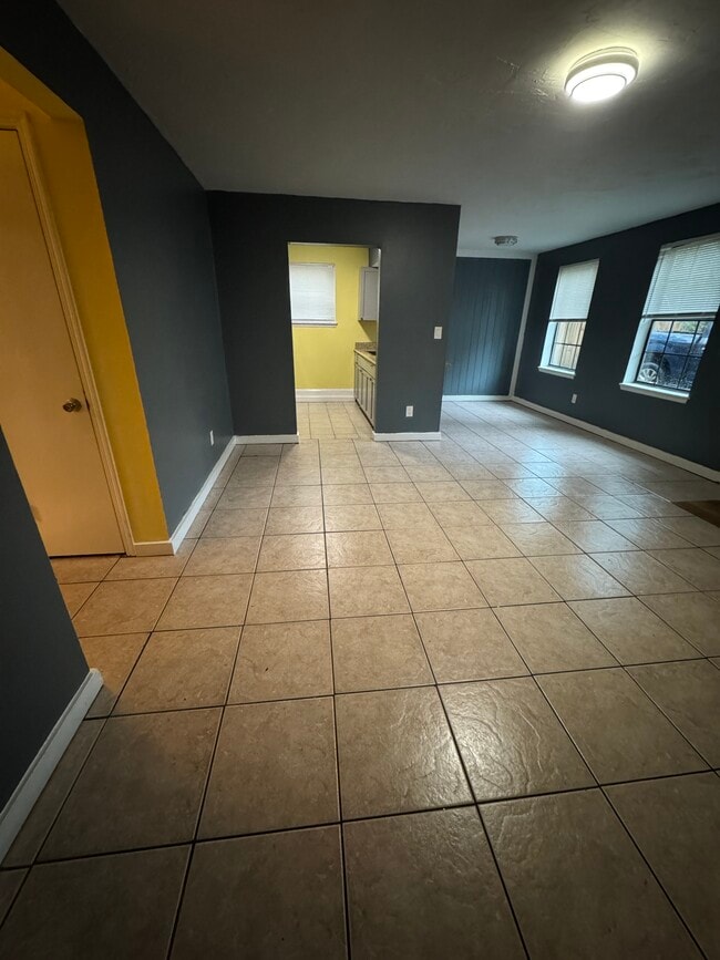 Building Photo - 1863 Nekoma Ct